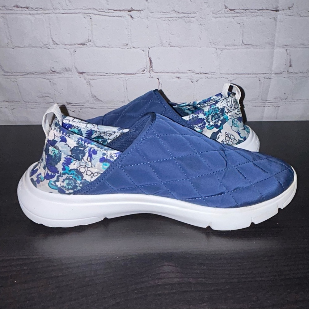 Vera Bradley Exuberant Floral Frosty Slate Cloud Convertible Slip-On Shoe size 8 - Picture 2 of 9